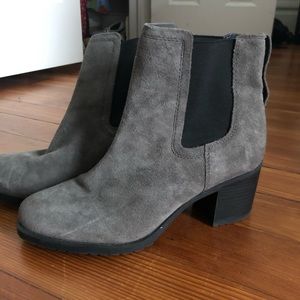 Sam Edelman great suede bootie